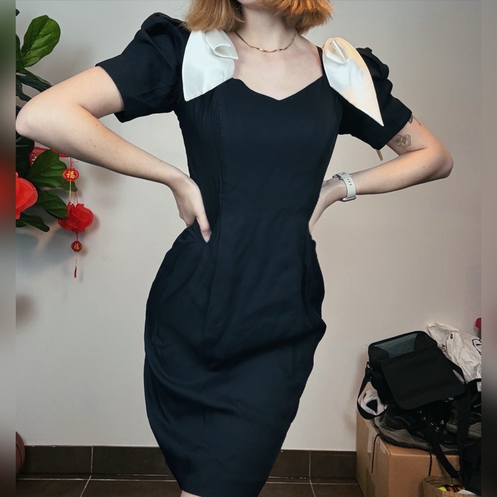 NWT Black Bow Shoulder Pad 1980s 80s Corset Dress
